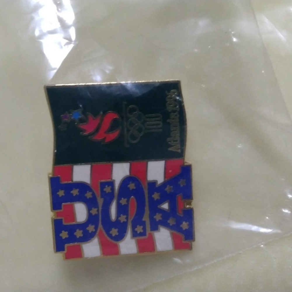 1996 USA ATLANTA OLYMPIC PIN VINTAGE